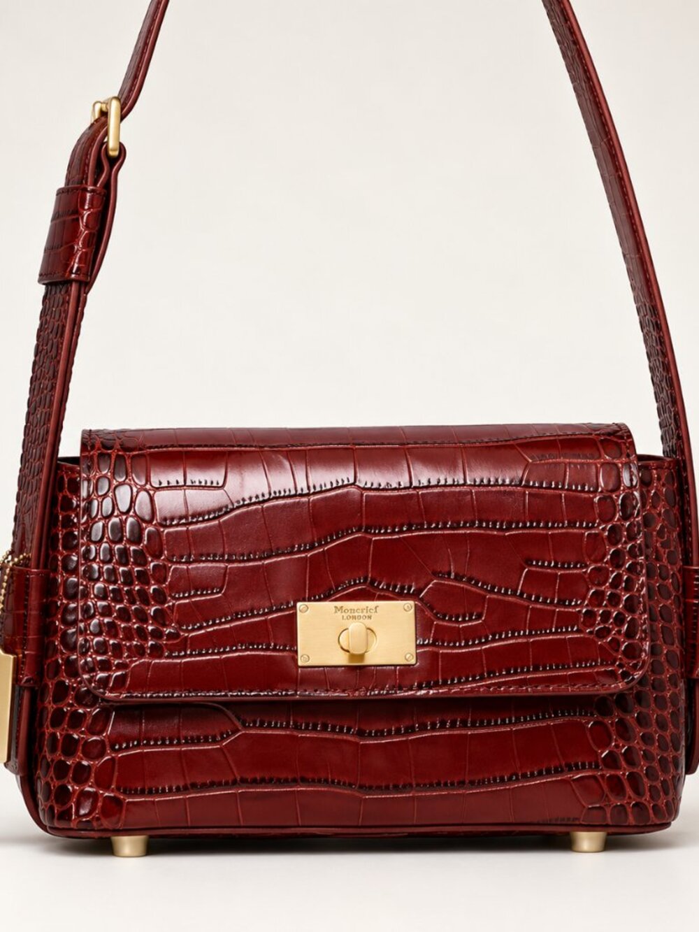 NWT Moncrief London Faye Croc Burgundy Leather Shoulder Bag